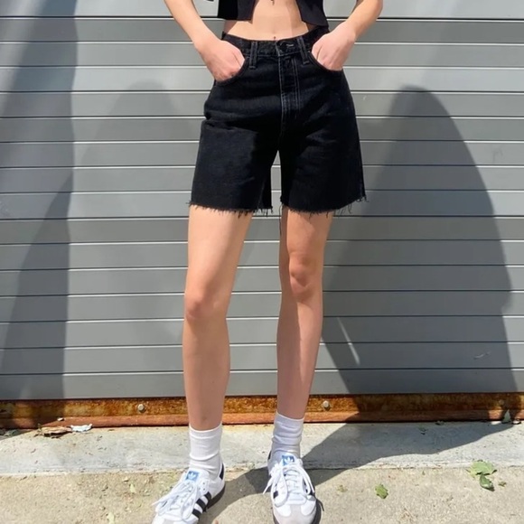 OAK + FORT MID THIGH BLACK JEAN SHORT Size M - Picture 1 of 9